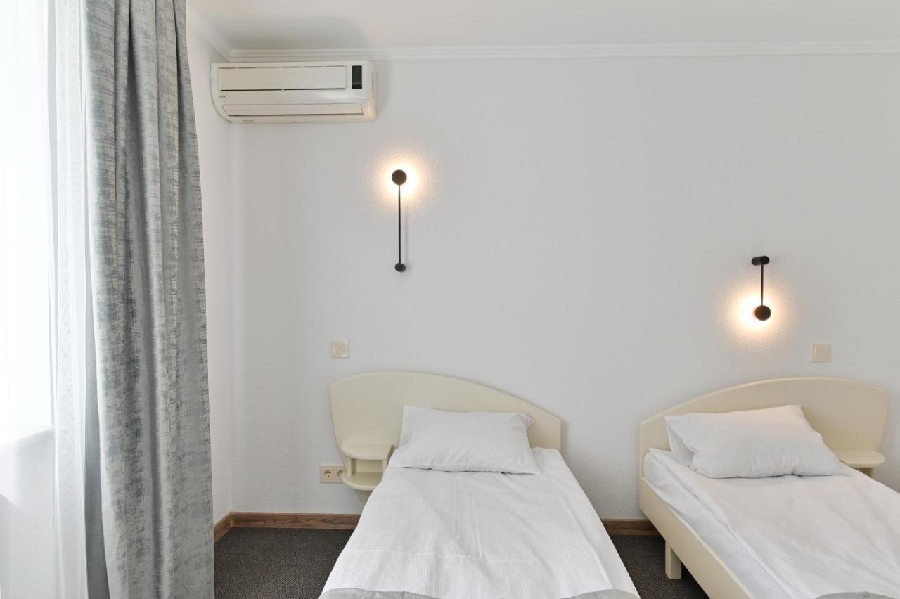 Makis Hotel Spa Poddubtsij Eksteriør bilde
