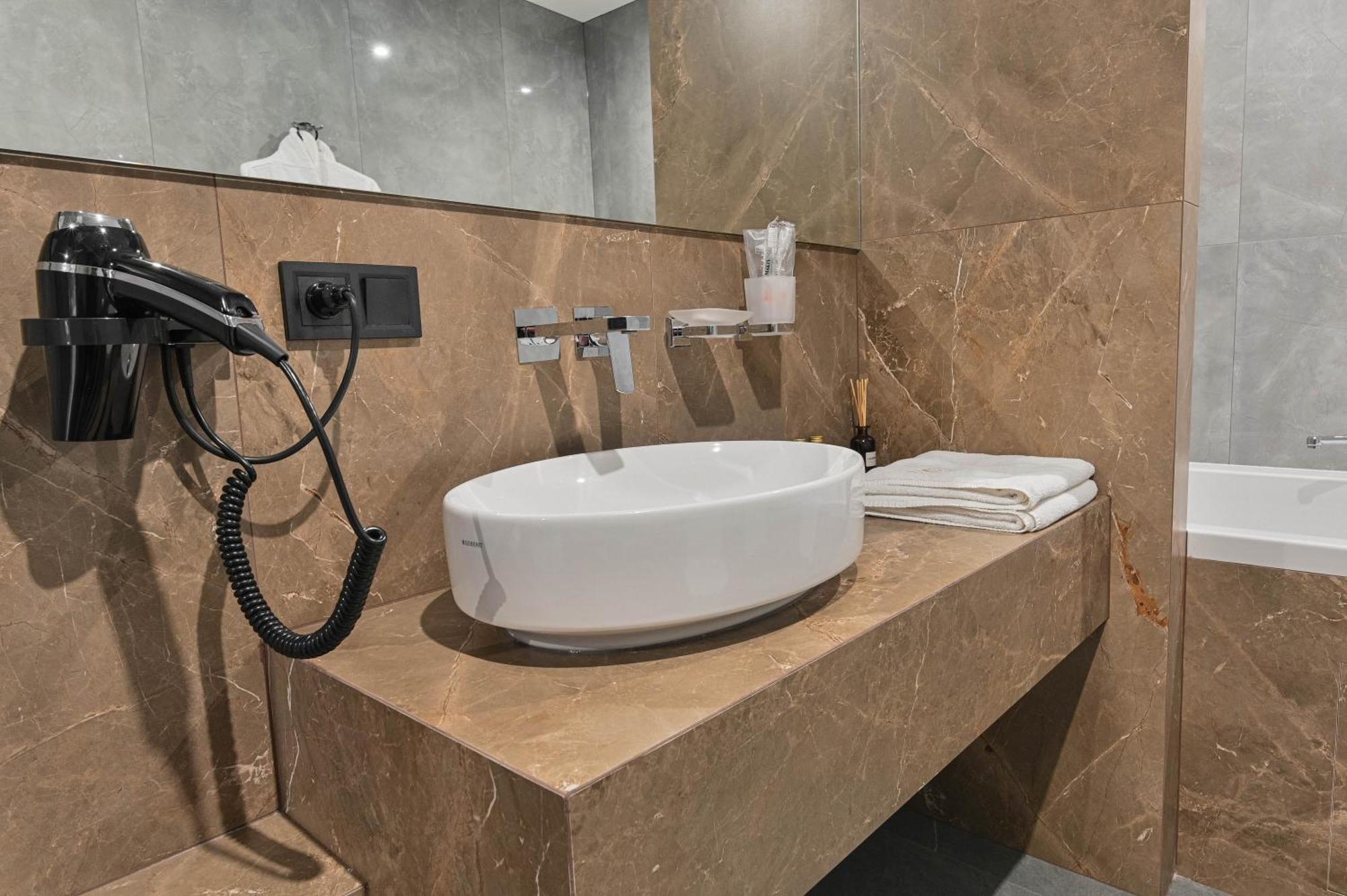 Makis Hotel Spa Poddubtsij Eksteriør bilde